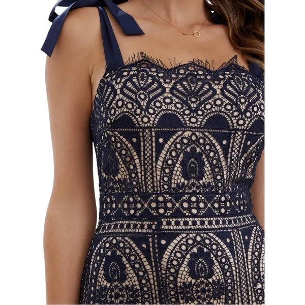 Two Sisters the Label Reneylla‎ Midi Dress Navy Crochet Trumpet Tie Strap Size 4 - Image 2