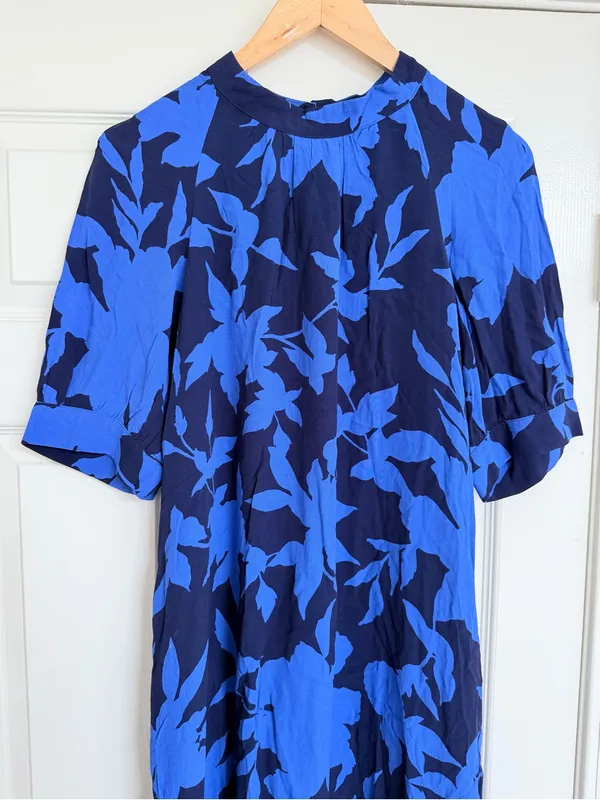 By Anthropologie Mackenzie Mock Neck Midi Dress M Blue Black - Image 4