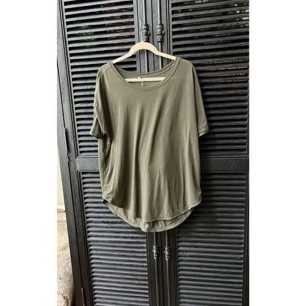 Lucy green shirt sleeve‎ XL - Image 2