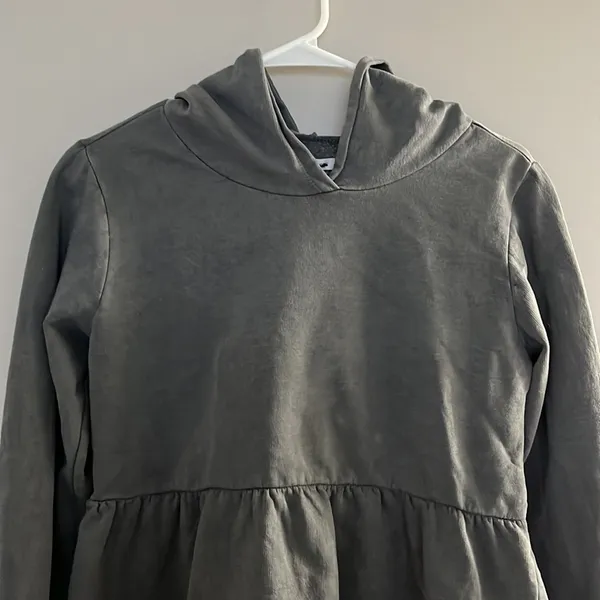 NWOT Women’s Maurices Gray Hooded Sweatshirt Size S - Image 2