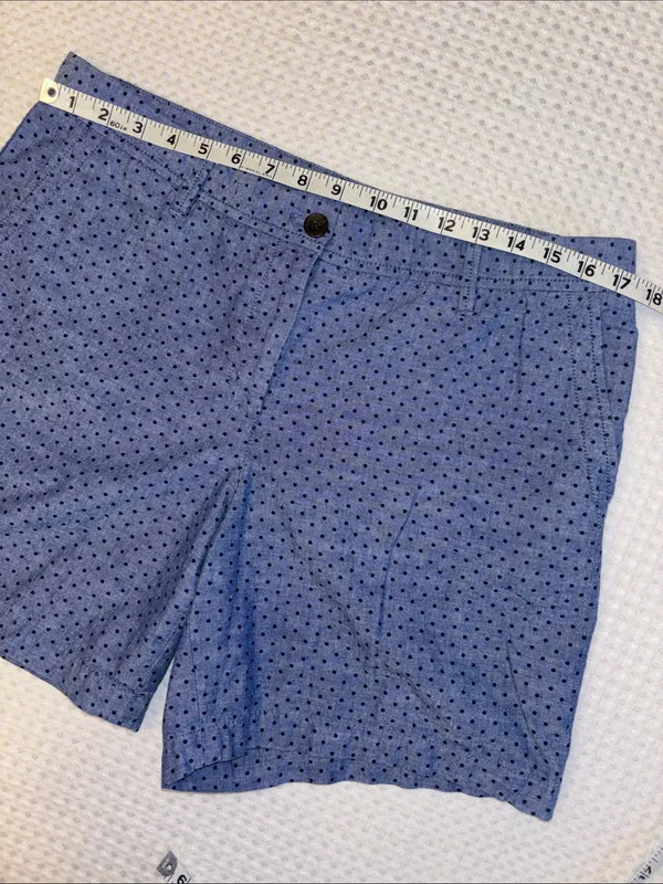 Talbots Girlfriend Chino Shorts Size 12 Light Blue Navy Polka Dot Classic Preppy - Image 9