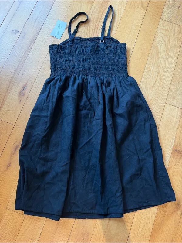 Universal Threads Black Smocked Mini Sundress - Size Small NWT - C1-322 - Image 7