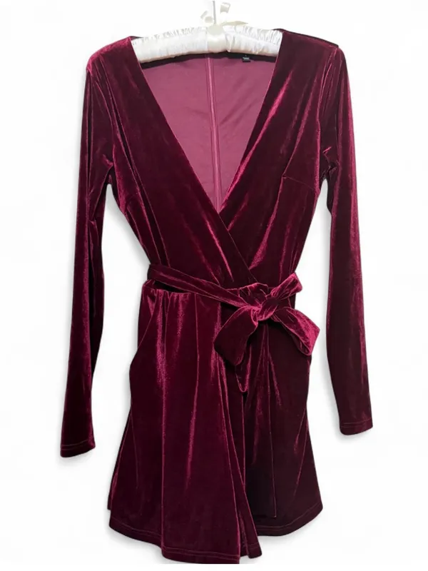 Lulus Women’s Romantic Moves Burgundy Velvet Long Sleeve Vneck Romper Size Small - Image 4