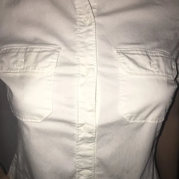 Gap short sleeve button down shirt - Image 2