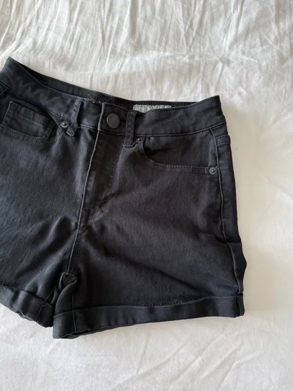 Black Solid High Waisted Midi Shorts - Image 2