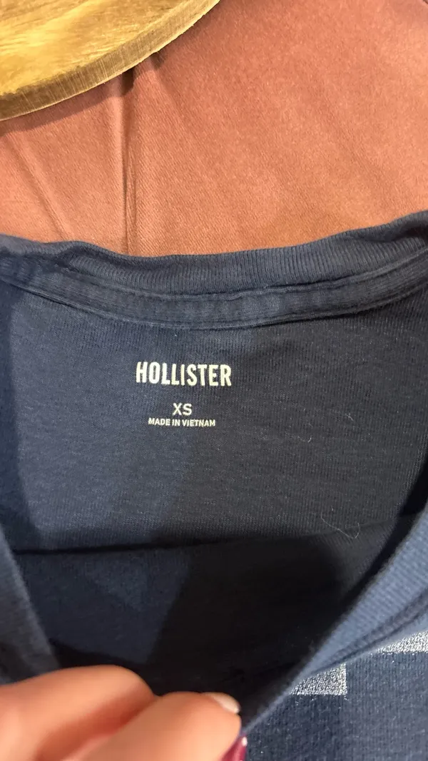 hollister baby tee - Image 3