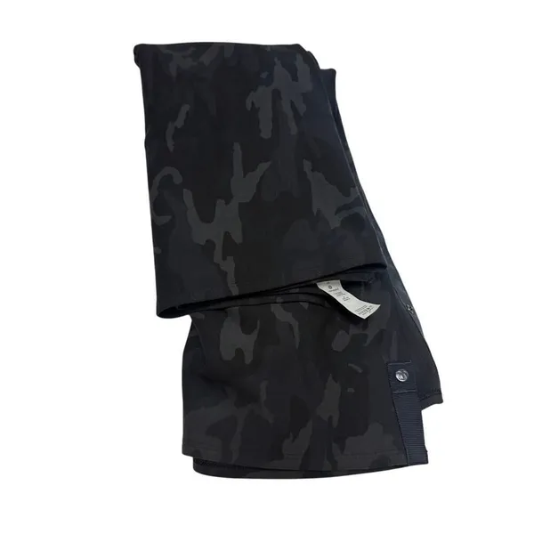 Lululemon Vinyasa Dark Camo Scarf O/S - Image 3