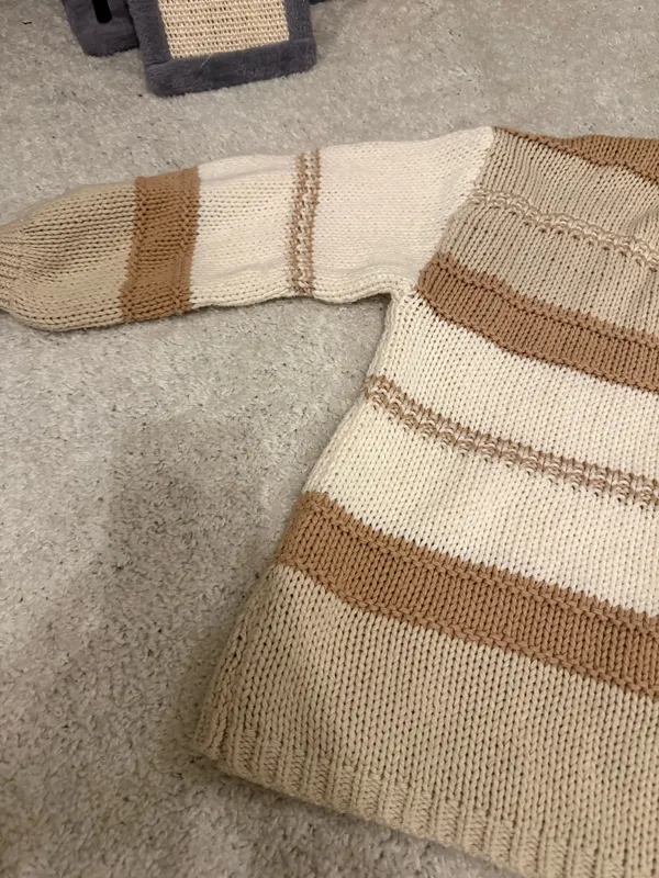 Sweater Tan - Image 2