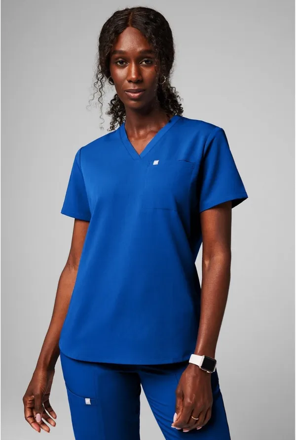 Fabletics women’s jogger scrub set - Image 6