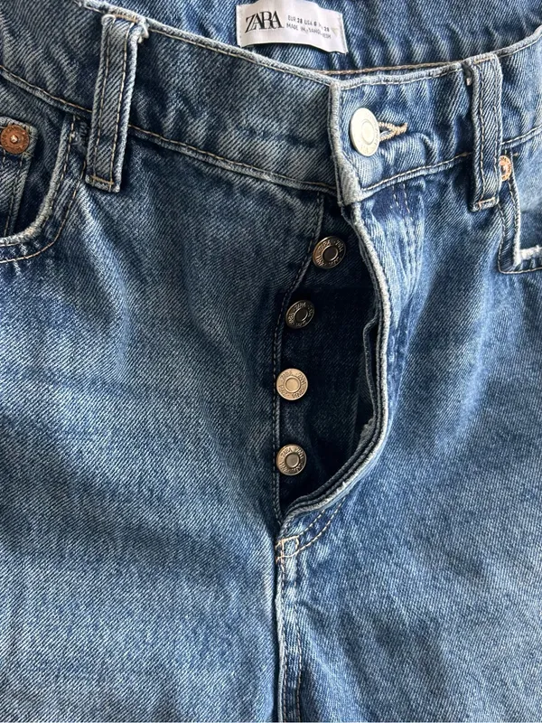 ZARA High Rise Straight Leg Jeans Medium Wash Size 6 (US 6 / EUR 38) - Image 3