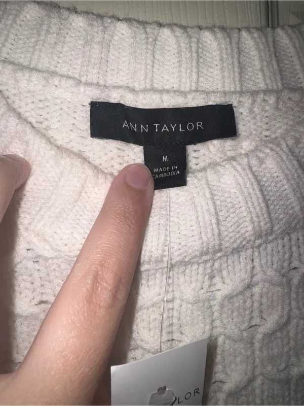 Ann Taylor Women’s White Cable Knit Crew Neck Pullover Sweater Balloon Sleeve M - Image 2