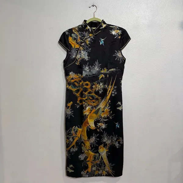 Vintage Style Black Satin Cheongsam Bird Print Midi Dress Sz M - Image 2