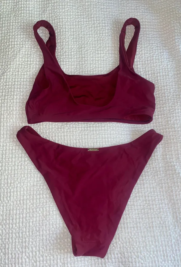 Bikini - Image 2