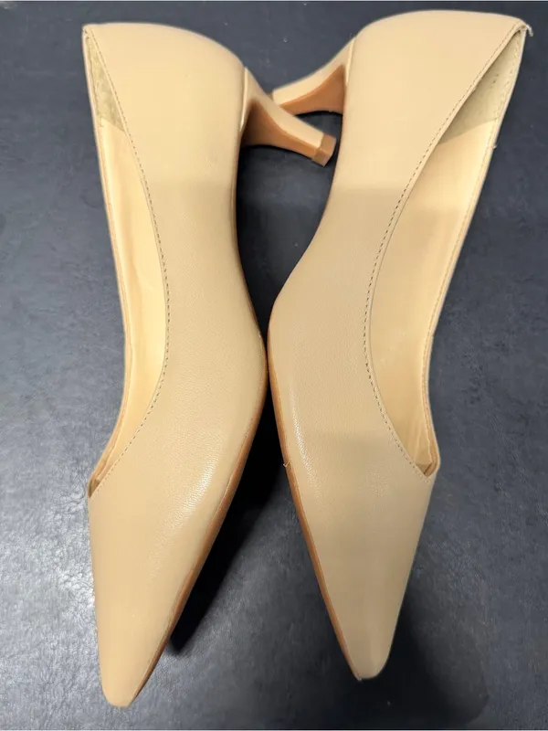 Alex Marie Nude Pointed Toe Kitten Heel Pumps Women’s Size 6Classic Career - Image 5