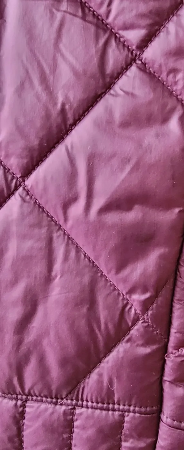 Women’s Patagonia Winter Coat Maroon Medium - Image 3