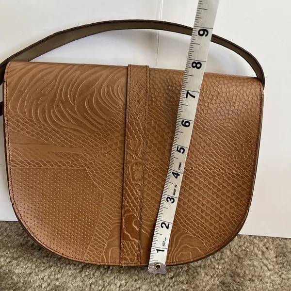 Vintage Embossed Crocodile Cross body Purse Brown Academic Ivy League Business - Image 7