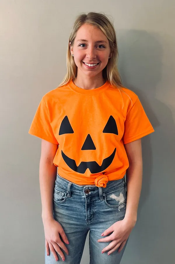 Gildan Pumpkin Tee - Image 3