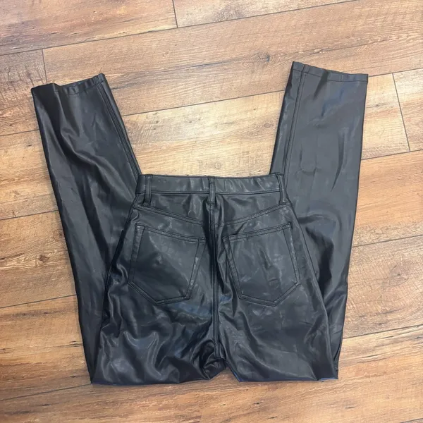 Abercrombie & Fitch The '90s Straight Ultra High Rise Vegan Leather Curve Pant 2 - Image 6
