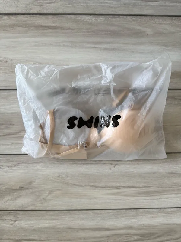 SKIMS Ultimate Push Up Plunge Bra Beige 32C NWT IN PACKAGE - Image 11