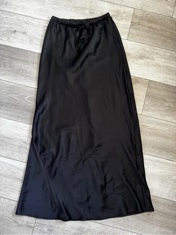Women's Black Maxi Skirt with Drawstring Waist - Image 2
