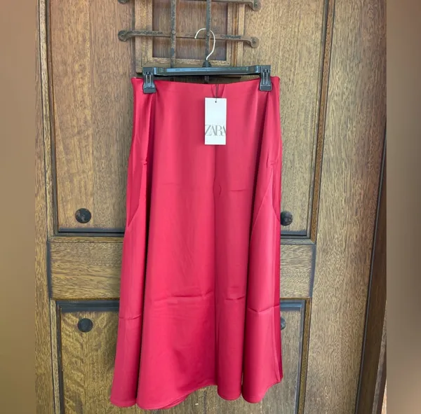 Zara A-line Burgundy Satin Midi Skirt Size S - Image 2