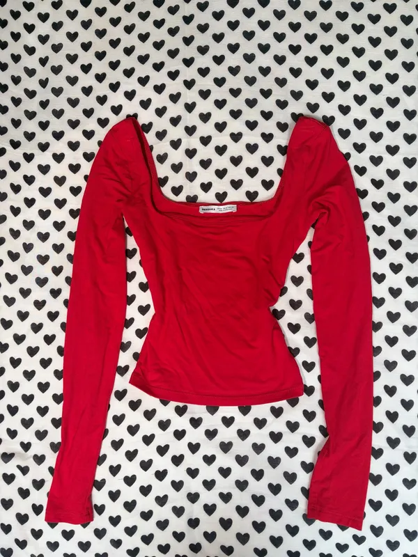 Buttery Smooth Red berksha long sleeve - Image 3