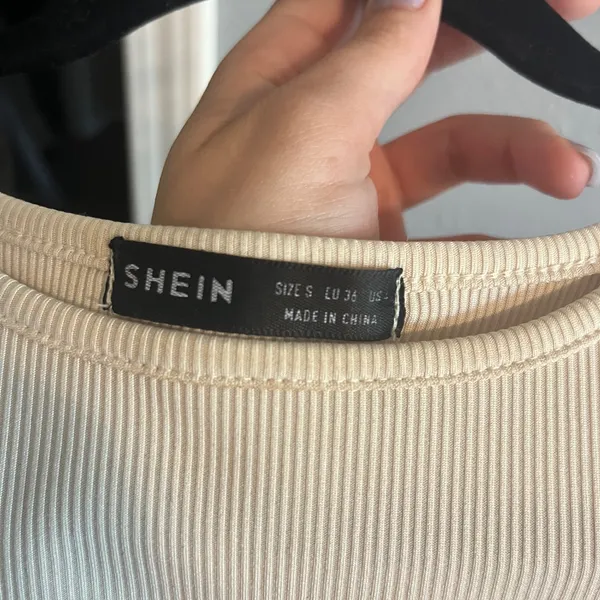 SHEIN Cream Sleeveless Crop Tank Top - Image 3