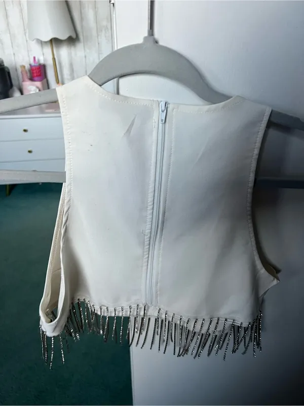 SHEIN White Beaded Fringe Halter Crop Top with Silver Accents - Image 3