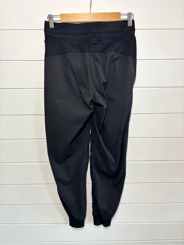 Lululemon Dance Studio Mid-Rise Jogger Black Size 6 - Image 3