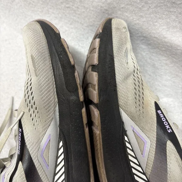 Brooks Adrenaline GTS 23 Grey Running Shoes 1203812A039 Women's Size 12 Narrow - Image 7