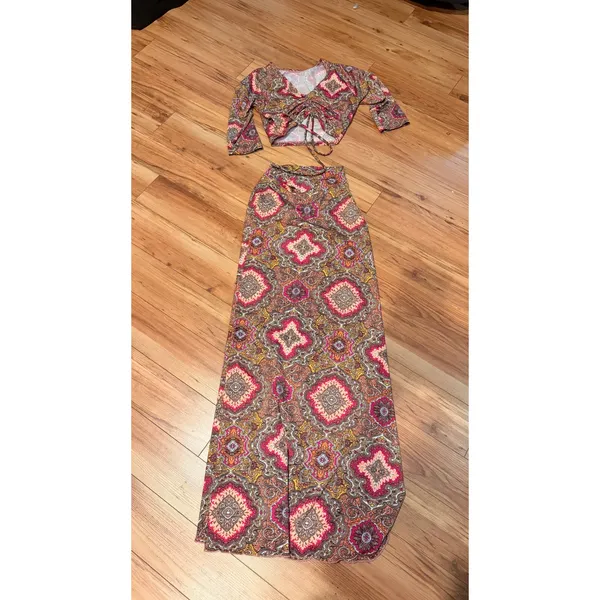Pia Colors Womens 2 Piece Set S Multicolor Paisley Crop Top Maxi Skirt Set - Image 2