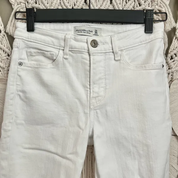 Abercrombie Mid Rise Skinny Ankle Jeans - Image 4