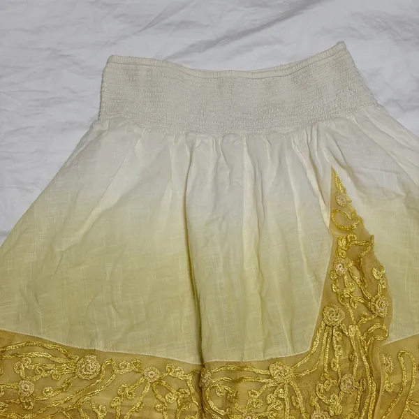 Free People Ombre Embroidered Mini‎ Skirt XS Yellow White Cotton Smocked Waist - Image 6