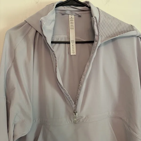 All Day Breeze Lululemon Pullover Hoodie‎ Gray Windbreaker Sz 4 Athletic 1/2 Zip - Image 4