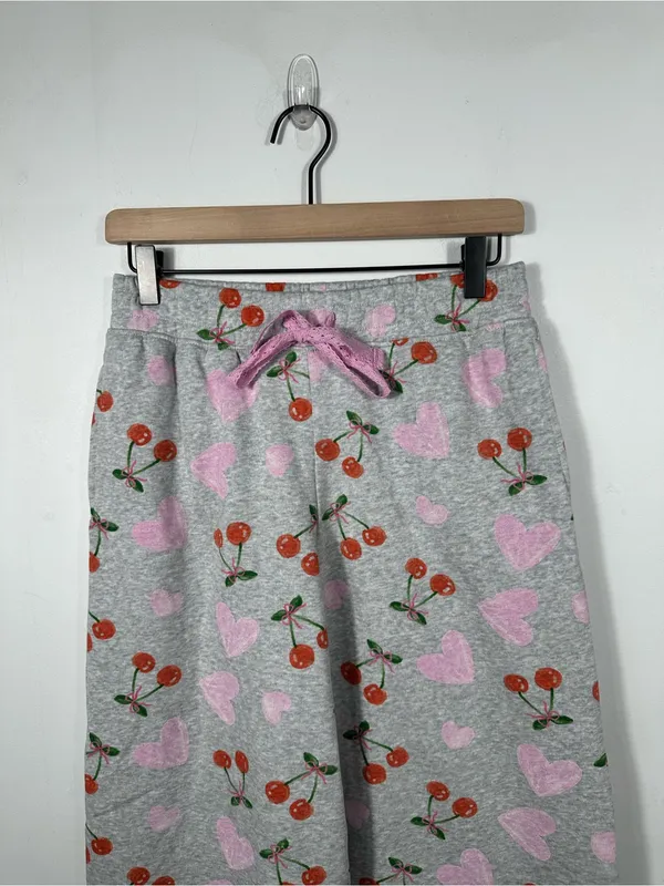 Zoe + Liv Lounge Pajama Pants Cherry‎ Heart Print Gray Women’s Size Small - Image 4