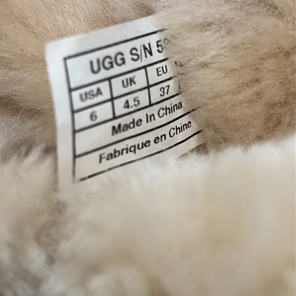 Ugg Bailey Button Boots in Chestnut size 6 - Image 6