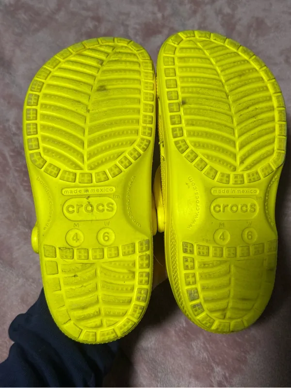 Yellow crocs - Image 3