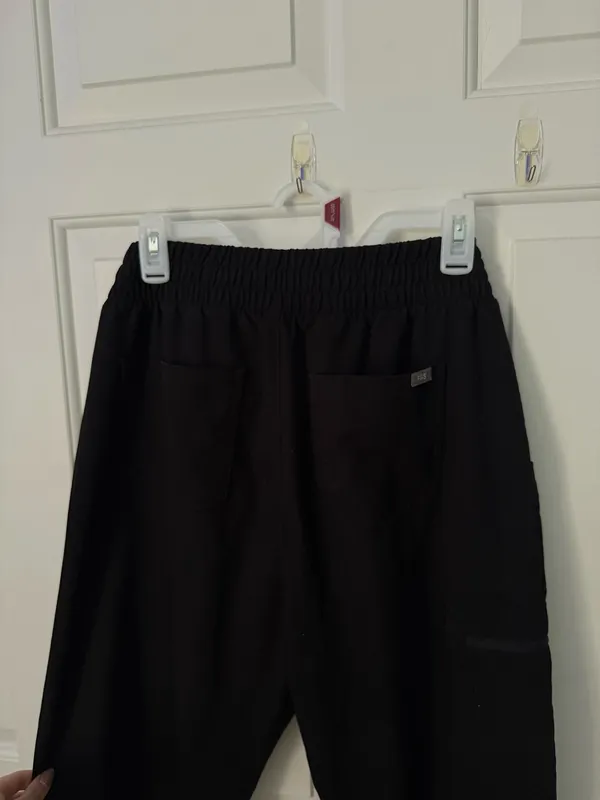 FIGS Scrub Pants Jogger - Image 6