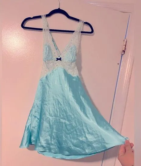 Victoria's Secret 00's vintage aqua silky 100% synthetic lace criss cross back y2k mini slip dress - Image 2