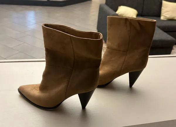 Boots Elegant Brown Heeled Boots for Women forever 21 size 8 - Image 5