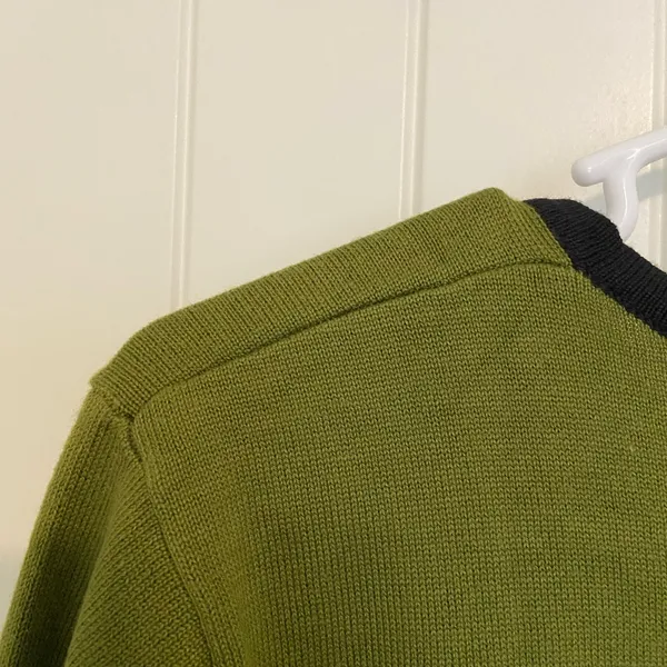 EUC Dress Barn women’s‎ dual colored olive green black crewneck sweater large - Image 6