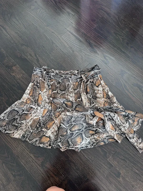 ZARA Snake Print Skirt - Image 4