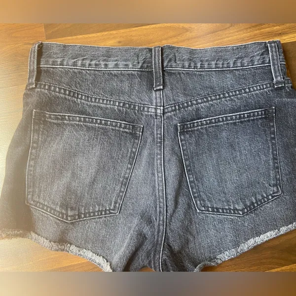 Madewell Relaxed Mid-Length Denim Shorts - Image 5