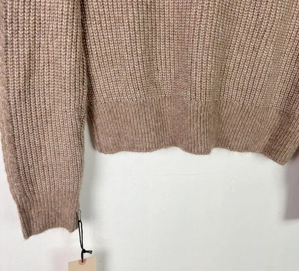 NWT Ruffle Shoulder Crewneck Sweater Oatmeal Size Small S NEW - Image 11