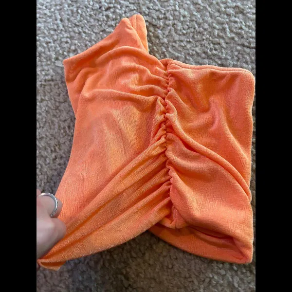 super cute top orange size small - Image 2