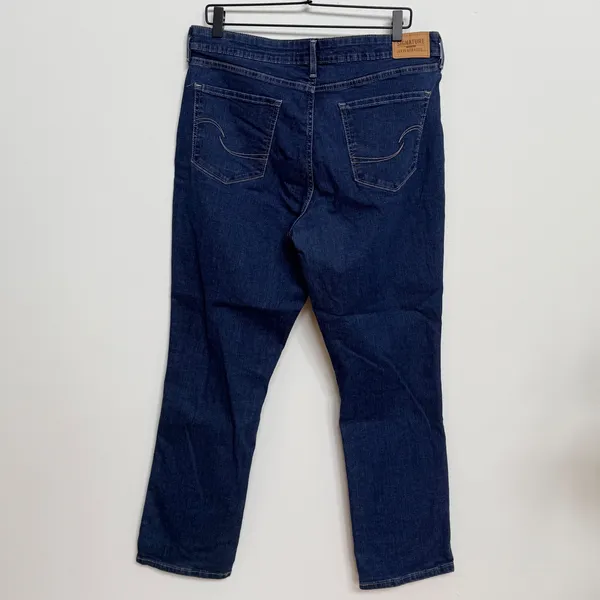 Levi's Signature Totally Shaping Straight Jeans W33 L28 Dark Wash Stretch Denim‎ - Image 5