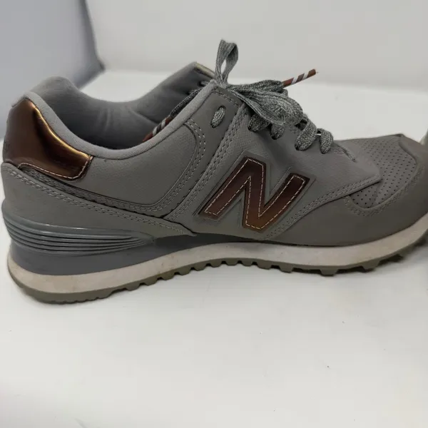 New Balance 574 Sneaker Grey Copper Metallic Women Size 7.5 - Image 5