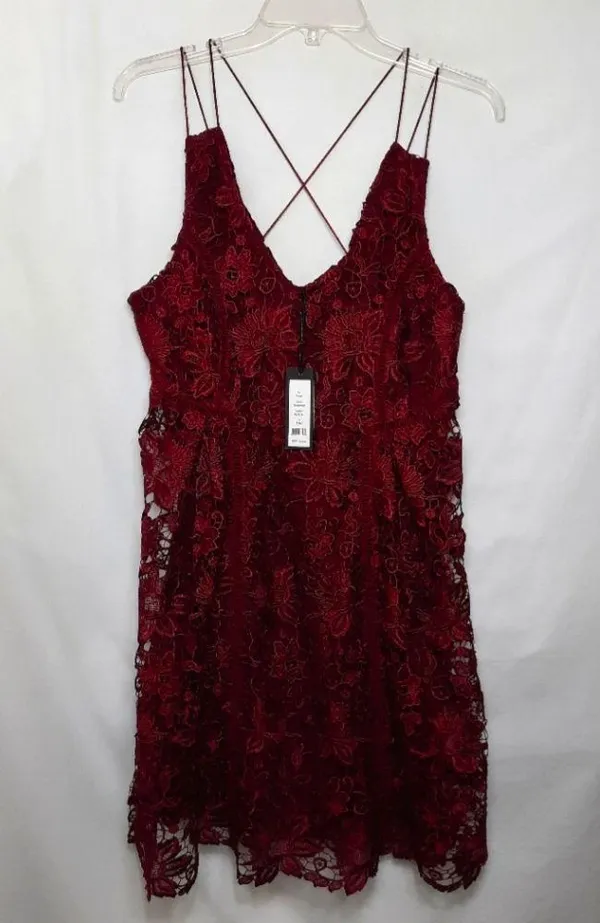 Romeo & Juliet Couture Dress - Image 3