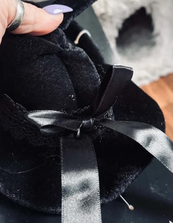 Black Velvet Mini Witch Headband - Image 5