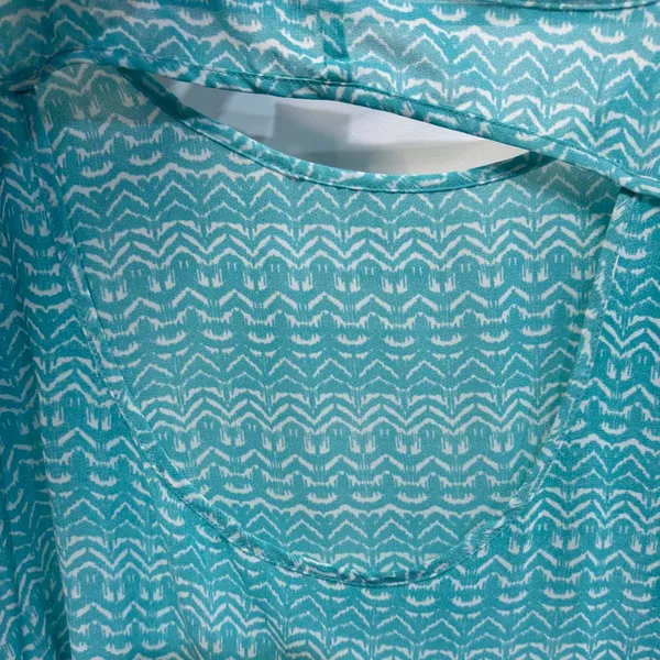 Torrid Teal Pattern High Low Open Back Top Plus Size 2X - Image 5